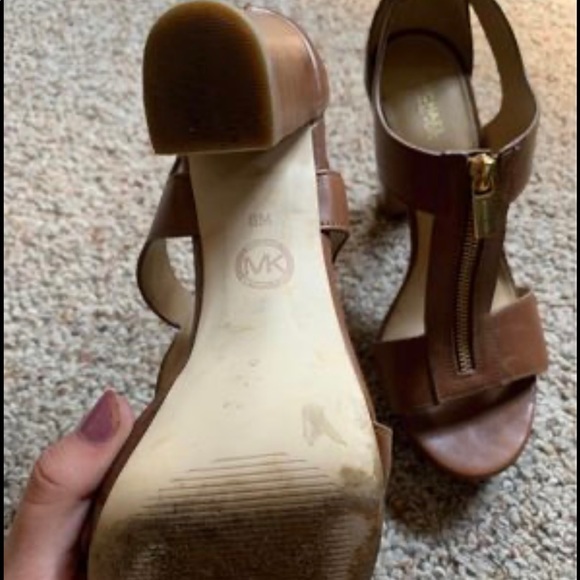Michael Kors brown zip front heel - Picture 3 of 5